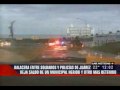 policias de juarez intentan rescatar a detenido por el ejercito