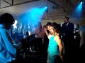 El susano de duro de domar animando un casamiento
