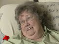 Woman Returns $100K Found in Restaurant Bathroom Woman Returns $100K Found in Restaurant Bathroom