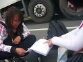 Katja, Tammy & ein wei�es Papier!!
