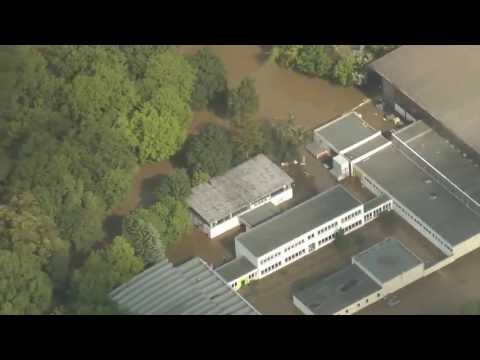 Hochwasser 2013 Halle Saale Neustadt Burg Giebichenstein Eissporthalle Gimritzer Passendorfer Damm