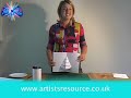 Make a pop out christmas card with this easy to follow video with Leona from Artists Resource! See www.artistsresource.co.uk for more information.