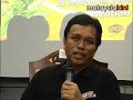 Sabah Umno deputy chairperson Shafie Apdal today supported the suggestion by fellow party supreme council member Dr Rais Yatim that the two top positions in Umno be contested.http://www.malaysiakini.com/news/90355