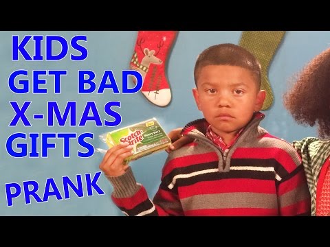 Kids open Bad Christmas Gifts Prank!