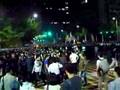 2008.6.1.새벽4시 3.병을던지는 경찰