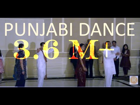 Bhangra (Beautiful Punjabi Folk Dance) Performed by Sharma Family at Babbu's wedding