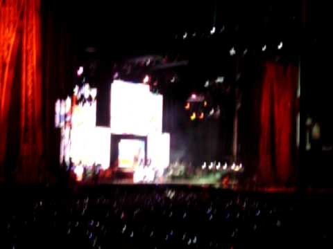 Madonna - Give it to me (Live from Valencia)