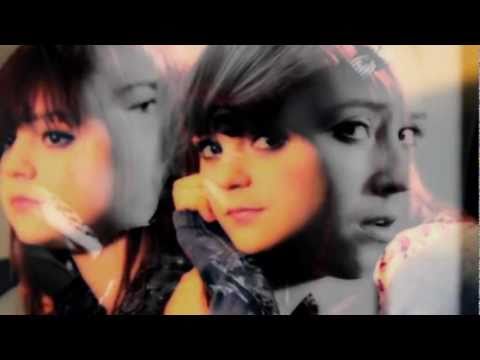 Emily & Naomi (Skins) – My Happy Ending 