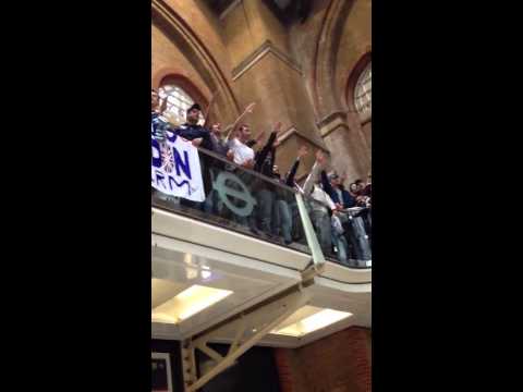 Liverpool st - Coming home from work and I run into this!!!!. ABSOLUTELY MENTAL, spine tingling, quality fans.