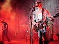 pendant le concert de la nuit blanche de shanghai, louis bertignac et ces musiciens ont �t� interrompu par les autorit�s locales