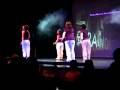 videos de optreden kerstshow 2008 1e choreo