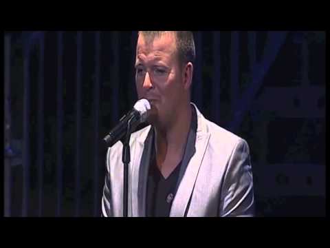 Mike Peterson - Website: http://www.mikepeterson.eu Facebook: https://www.facebook.com/zangermikepeterson Fanclub: https://www.facebook.com/MikePetersonFanclub.