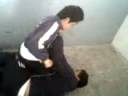 skaleras presencian...risas se scuchan            omi  v.s miro
