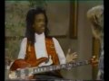 alguns destes cavalheiros abriram a estrada para aquilo que o baixo � hoje.
videocassete com 20 anos. verdine white