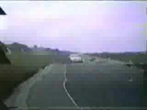 BMX BIKES TRICKS STUNTS CRASHES