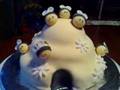 Fondant cake - bumble bee cake -- my third fondant cake