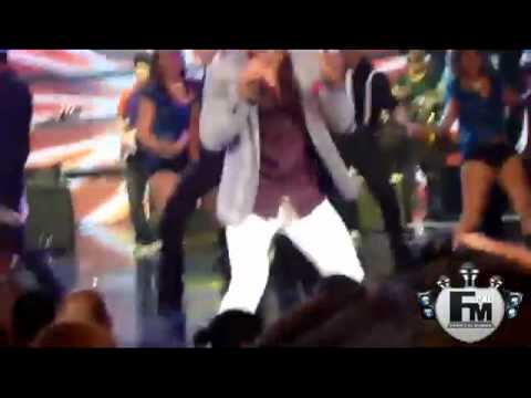 Chino & Nacho Live Teleton 2011 Panama -