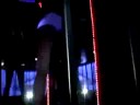 GIRL SHAKING HER ASS IN THE SPOT