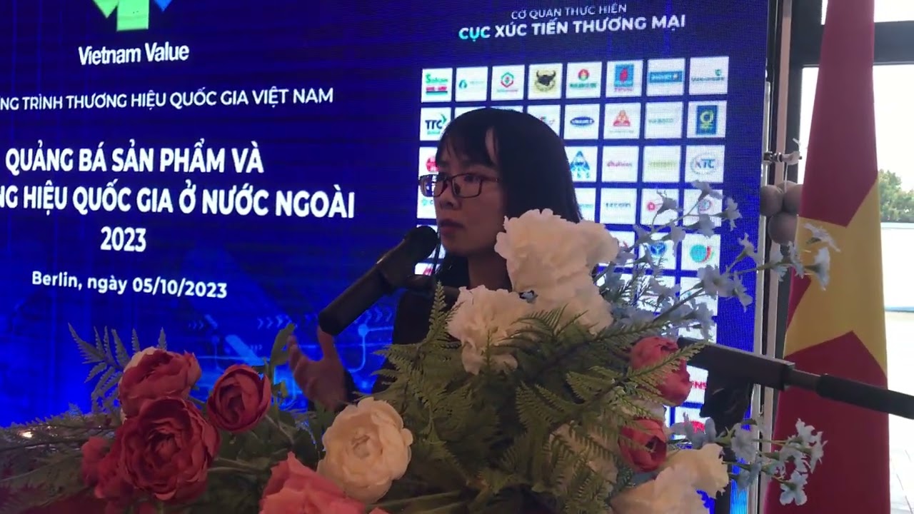 Bà Đỗ Việt Hà, Đại diện Thương vụ Việt Nam tại CHLB Đức tại GT Thương hiệu QG Việt Nam