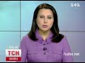 Видеоновость В Одессе водитель иномарки въехал в остановку: пострадали три человека