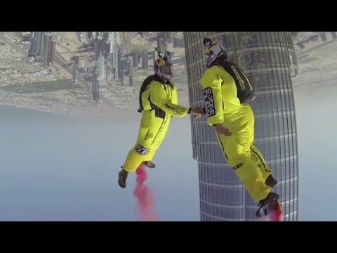 Watch world record BASE jump from Dubai