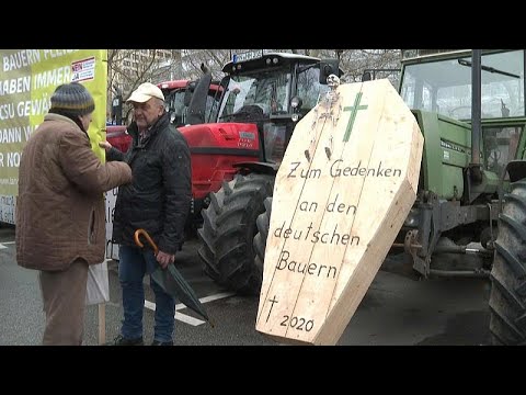 Deutsche Bauern protestieren gegen die Regierung