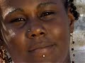 bigggggggg tuuuuuune tiwwwwwwwony.
reviens avec un clip tourn� en guyane � la crique/chicago.big up dj bless et tout les habitants du quartier ainsi que tous les guests/chanteurs artiste de yana.rea:lostyca/alasani pictures