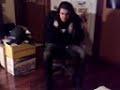 JONNA \"air drums\" tribute AC/DC song \"Thunderstruck\"