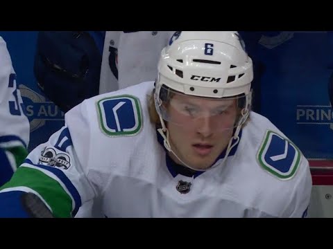 Video: Canucks' Boeser scores 16th goal of the season to tie game vs. Jets