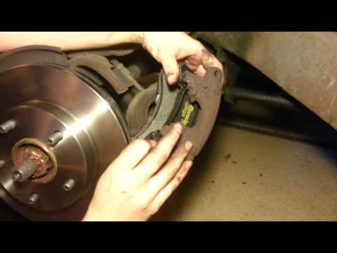 GIRLS CAN CHANGE BRAKES? 95 Chevy blazer Brake pad & rotor replacement.