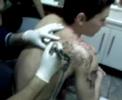 fazendo a tattoo no anésio