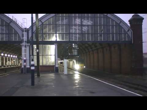 1S19 and 1A39 pass at Darlington