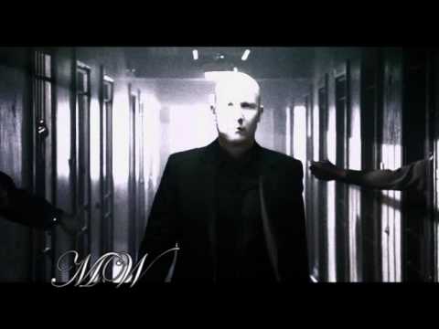 Break Me Down - A video based on Lex Luthor and how Clark, Lana and Lionel let him become who he is supposed to be. Hope you'll like it Song : 30 seconds to mars - The Kill.