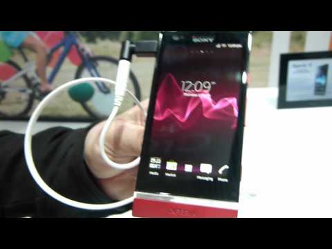 MWC 2012: Sony Xperia P hands-on