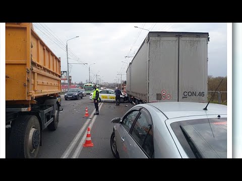 В Гомеле столкнулись три автомобиля видео
