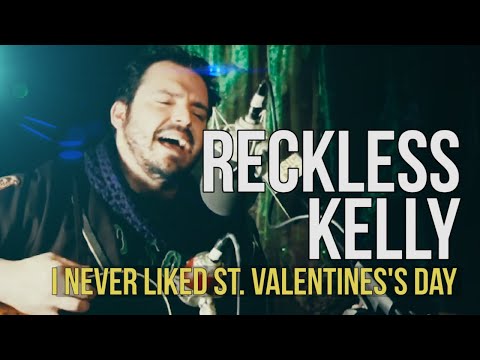 liked - http://musicfog.com Reckless Kelly's Willy and Cody Braun share a new, unreleased song with us during their Music Fog session at MusicFest.