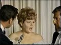shelley wins her second oscar and loses a priceless necklace.