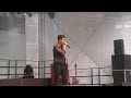 Fady singt Eyes on me von Celine Dion (in Schwerin)