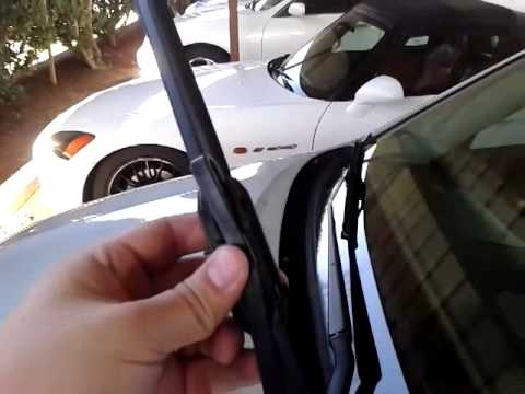 Installing and Removing Rain X Repel Windshield Wipers on my Pontiac Vibe 2004 (amateur)