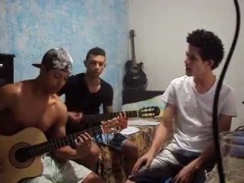 valentine bento - vocal - Felipe Moreira violao e back vocal - Wesley Bento violao e tupetin - Acan Costa kkkkkkkkkkk.