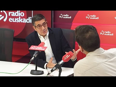 Patxi Lpez durante la entrevista en 