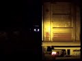 Cruce de camiones y buses en el camino de la muerte Cruce de camiones y buses en el camino de la muerte