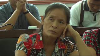 Đồng chí Phó Chủ tịch UBND tỉnh Vũ Văn Diện đối thoại giải quyết khiếu nại của một số hộ dân khu Tân Lập (Phương Đông, TP Uông Bí)