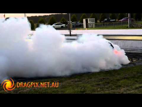 Holden Wagon Burnout (SCR) 04/11/11