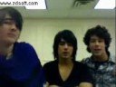 Jonas Brothers go bananas =D =P