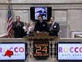 wall street ended an abbreviated trading session with its first gain in six days. (dec. 24)