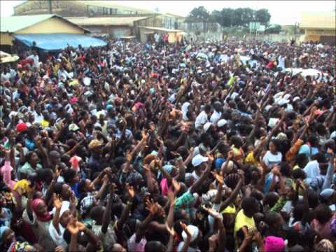 Tournée du Leader de l'UFDG, Cellou Dalein Diallo, en Moyenne Guinee 