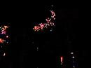 voici une partie d'un superbe feu d'artifice � ouistream pas loin de cabourg o� les musiques �taient toutes les chansons d'�dith piaf !!! c'etait super beau !!!!