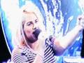 NIKITA CANTA LIVE LA CAPATOS