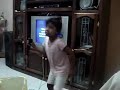 niña ebria cantando.mpg